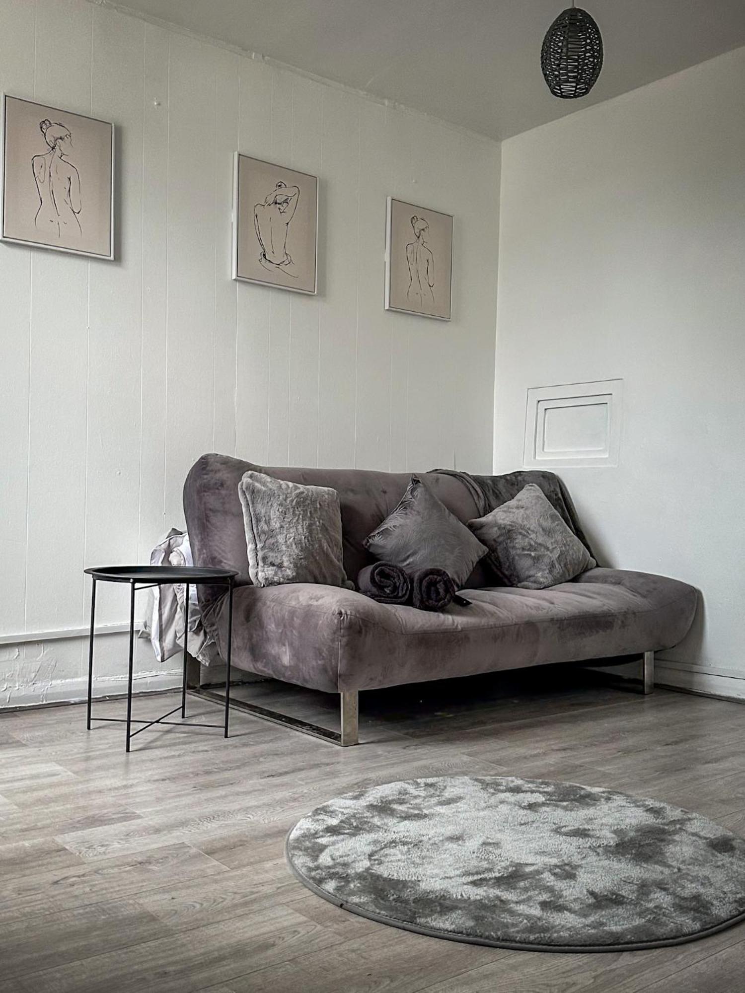 A Stylish In The Heart Of The Apartment *